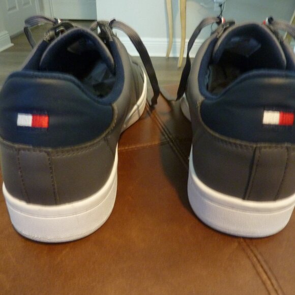 Tommy Hilfiger Gray Sneakers Men's US Size 12 - Picture 6 of 11